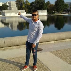 Meet your Posher, Luis